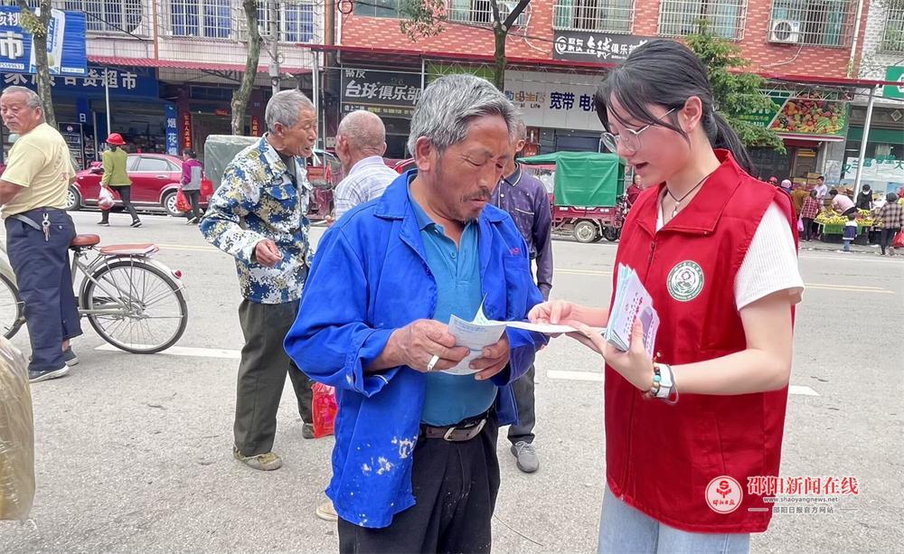 洞口县人民医院巡回医疗队走进毓兰镇开展健康科普活动