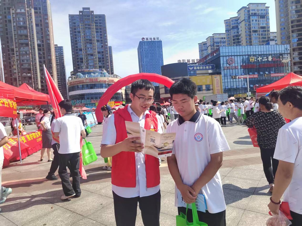 中国银行武冈支行开展普及金融知识万里行暨“普及金融知识 守住‘钱袋子’”活动
