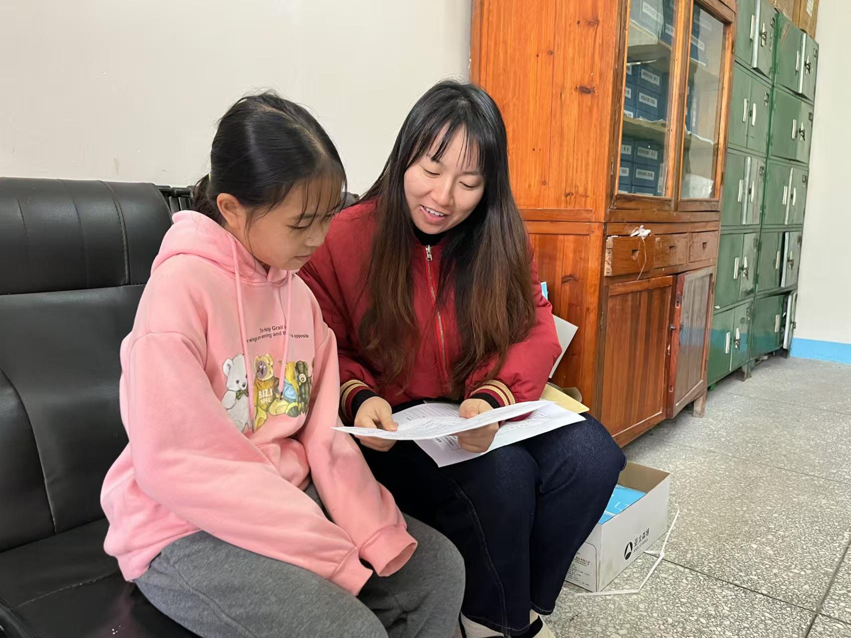 苏凤姣：潜心育人绽芳华，书香满径育新苗
