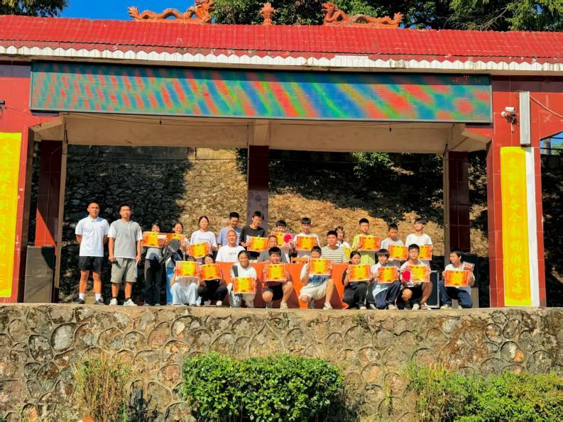 新宁县丰田中学举行开学典礼活动
