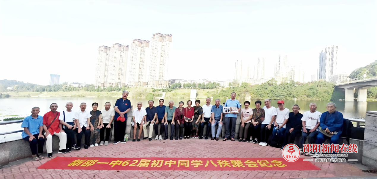 配图1