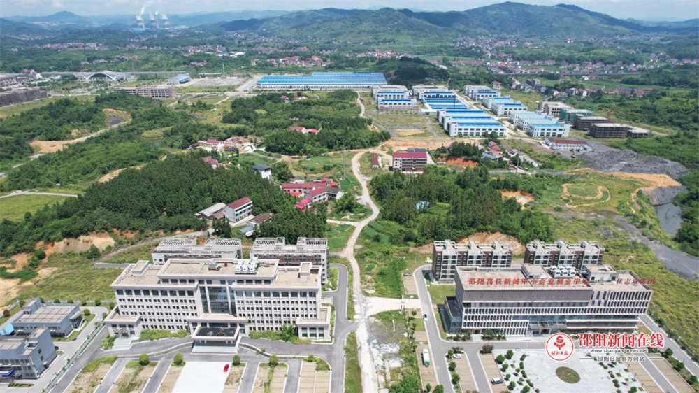 邵阳高铁新城签署竹产业发展规划编制委托合同，全国首个“高铁+竹业”融合发展样板启动