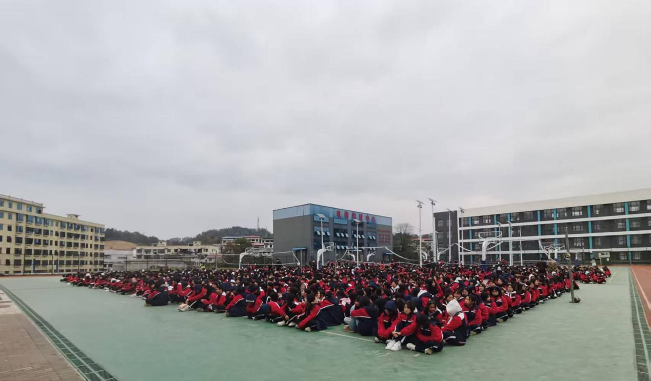 邵阳县工业职中开展法治进校园活动