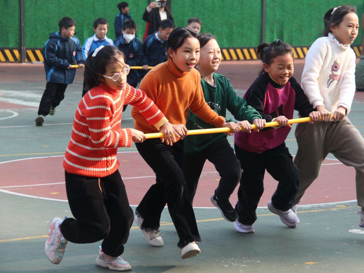 邵东市城区第一完全小学举办冬季趣味运动会