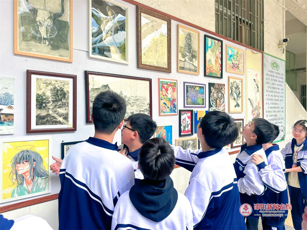 邵东市城区二中校园书画展侧记