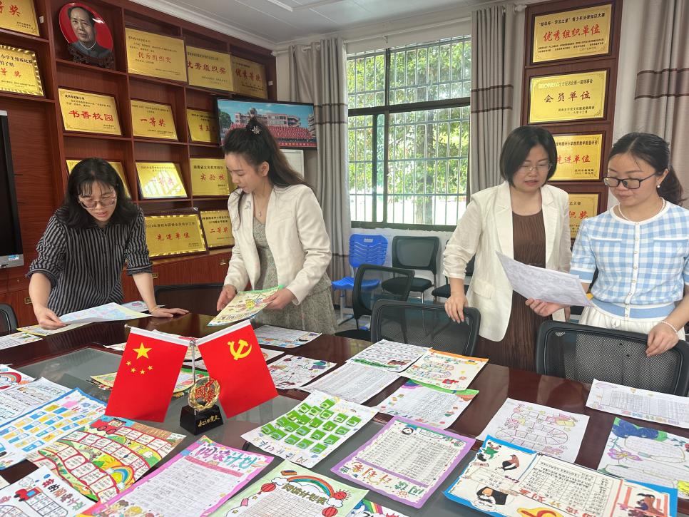 武冈市实验小学开展“三益”阅读计划卡活动