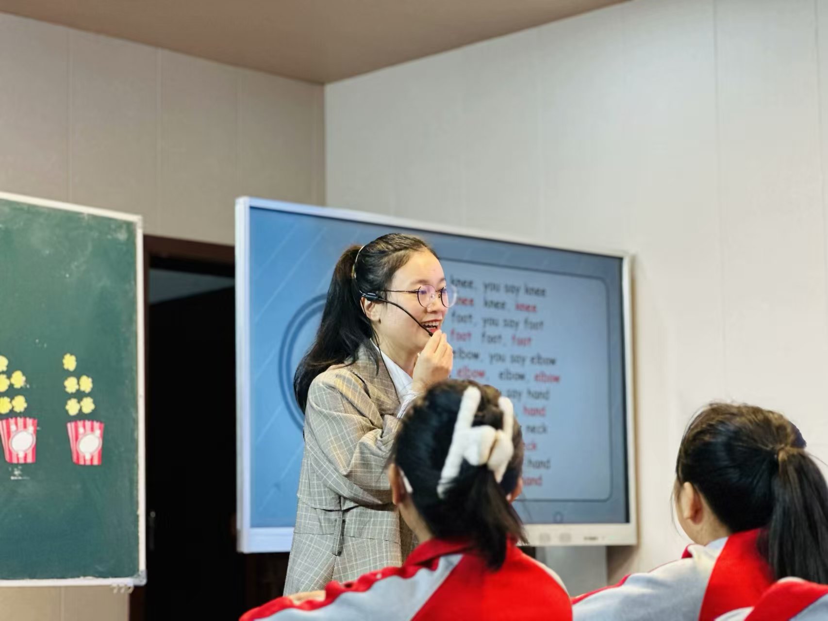武冈市幸福芙蓉学校举行“三化三感”幸福课堂实践英语教学比赛活动