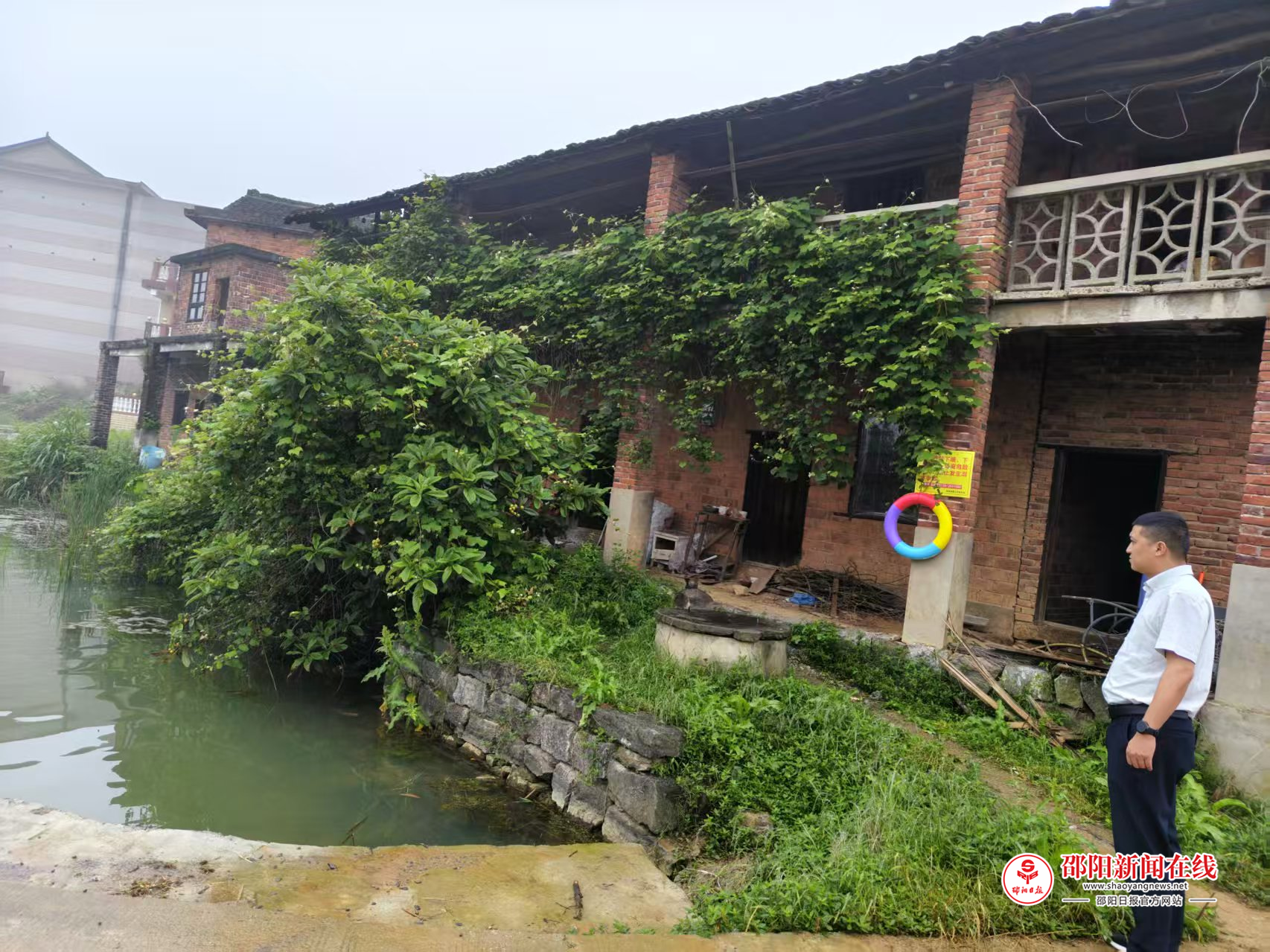 邵东市简家陇镇：百塘配齐“四个一”，入户走访全覆盖，筑牢“防溺水”安全网