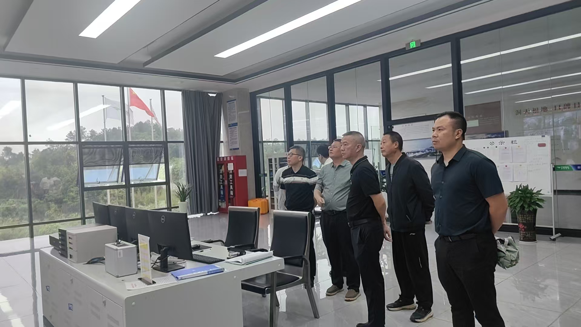洞口县城管局环卫部门开展环卫行业安全生产拉网式隐患排查行动