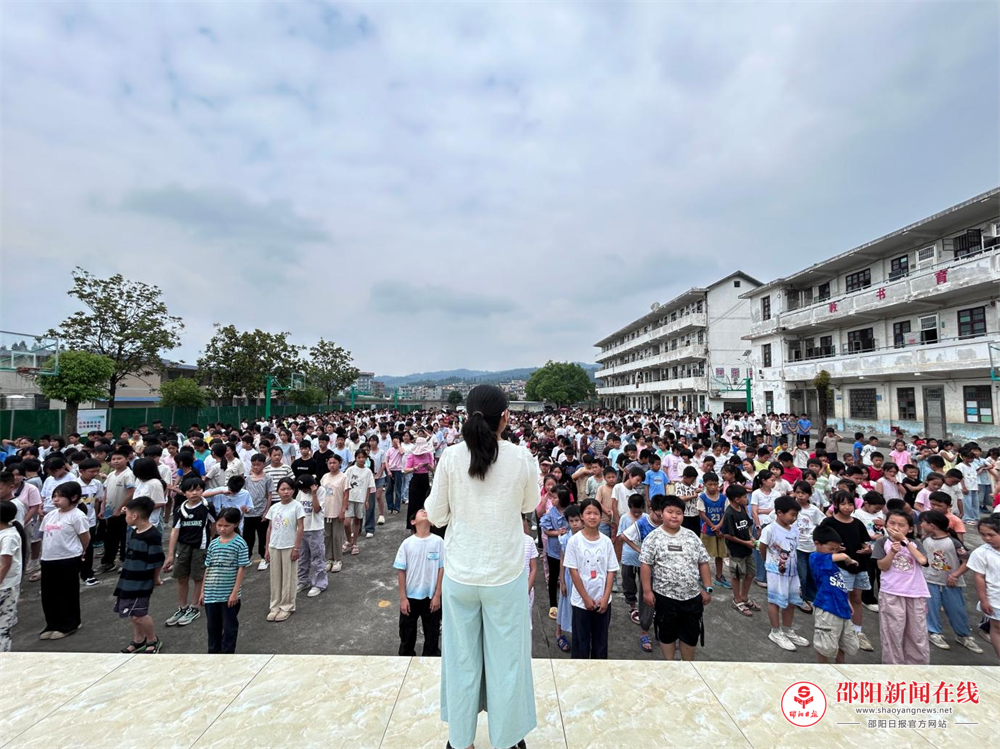 隆回县罗白九年义务制学校开展防溺水暨考前安全集中教育活动
