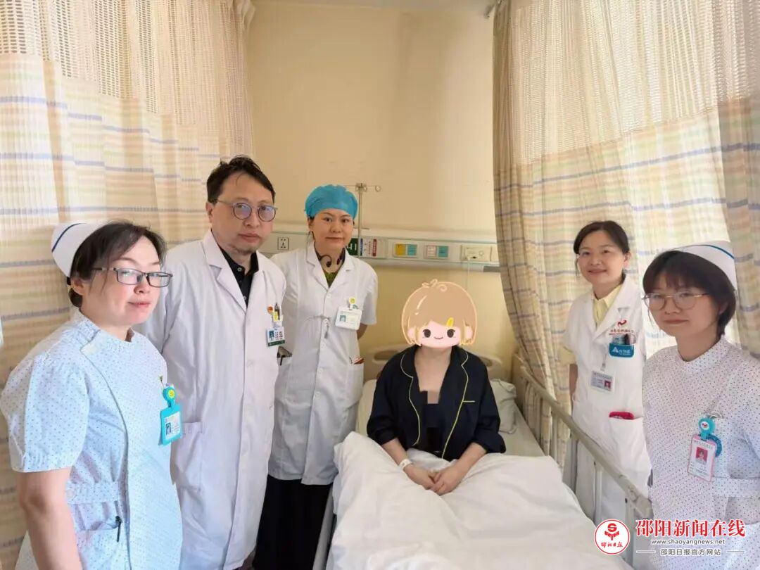邵阳市中心医院乳甲外科成功实施乳腺癌保乳手术联合内侧蒂垂直切口缩乳整形术
