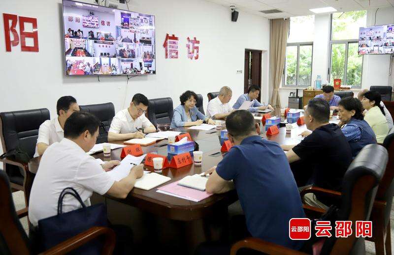 程蓓坐班接访并调度全市信访工作