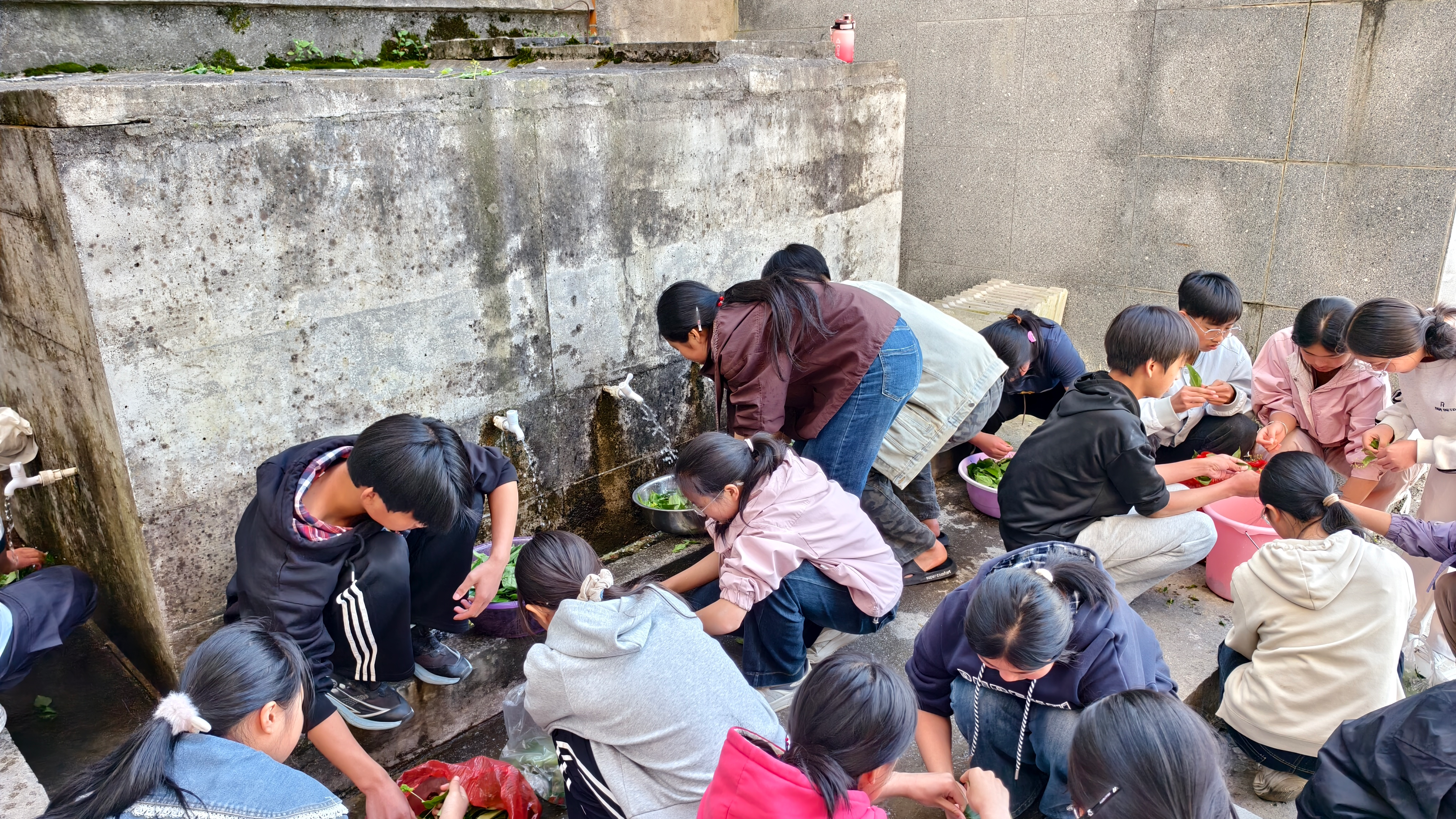 隆回县麻塘山乡中心学校开展九年级学生中考心理赋能团辅活动