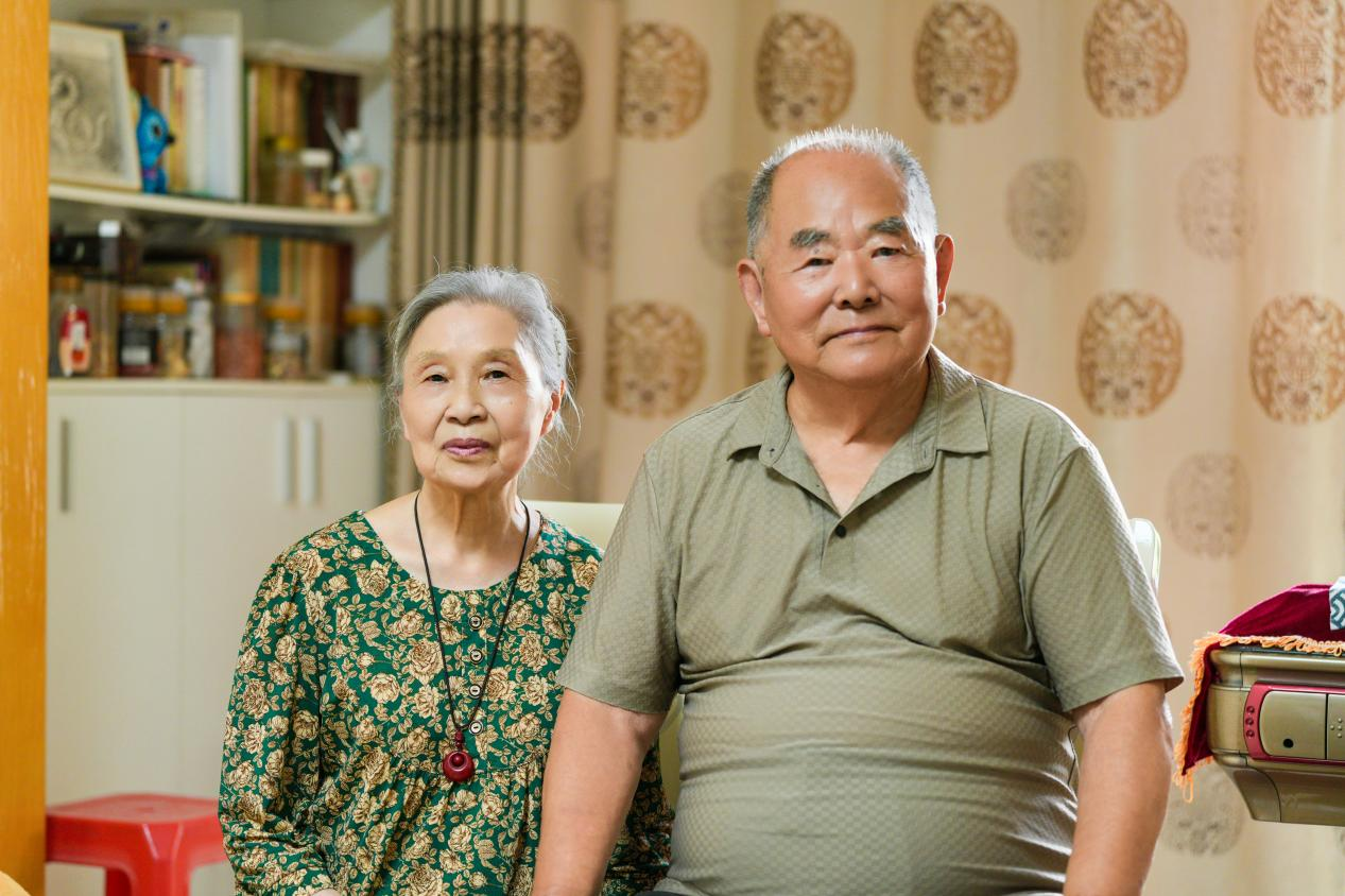 乔老先生夫妇近照
