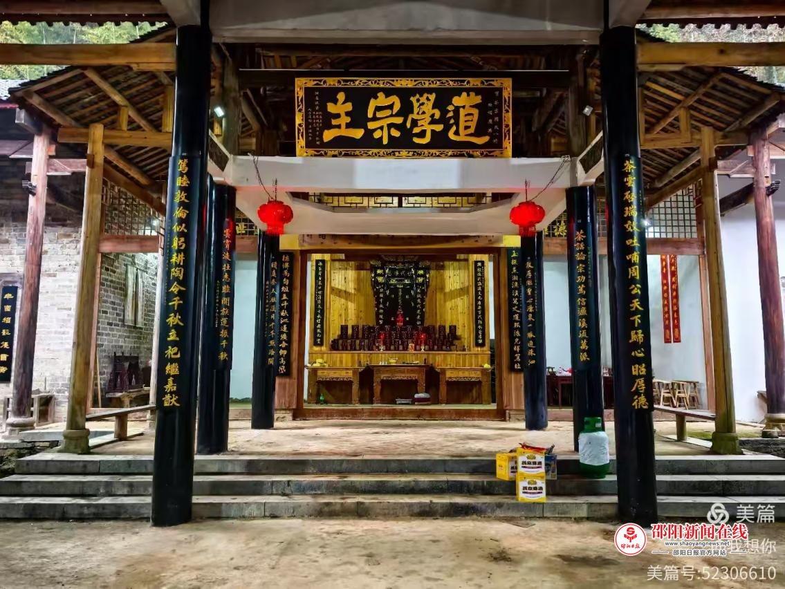 配图1