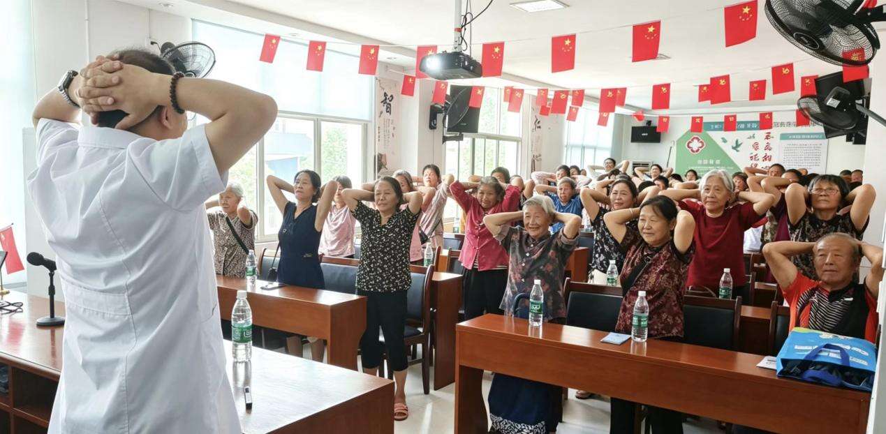 送“护脊攻略”到家门口！邵阳“健康科普行”走进牛马司镇