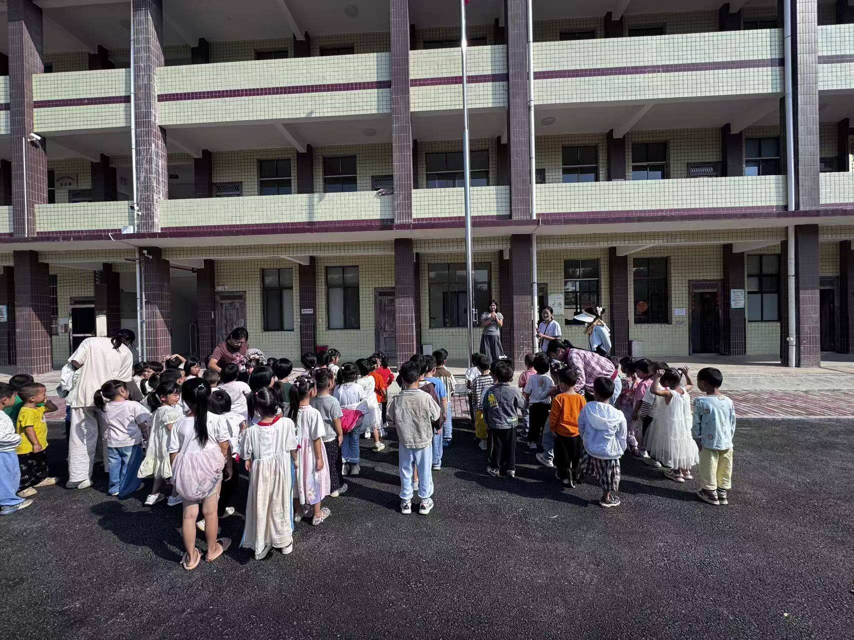 隆回县北山镇幼儿园举行2026年秋季开学典礼