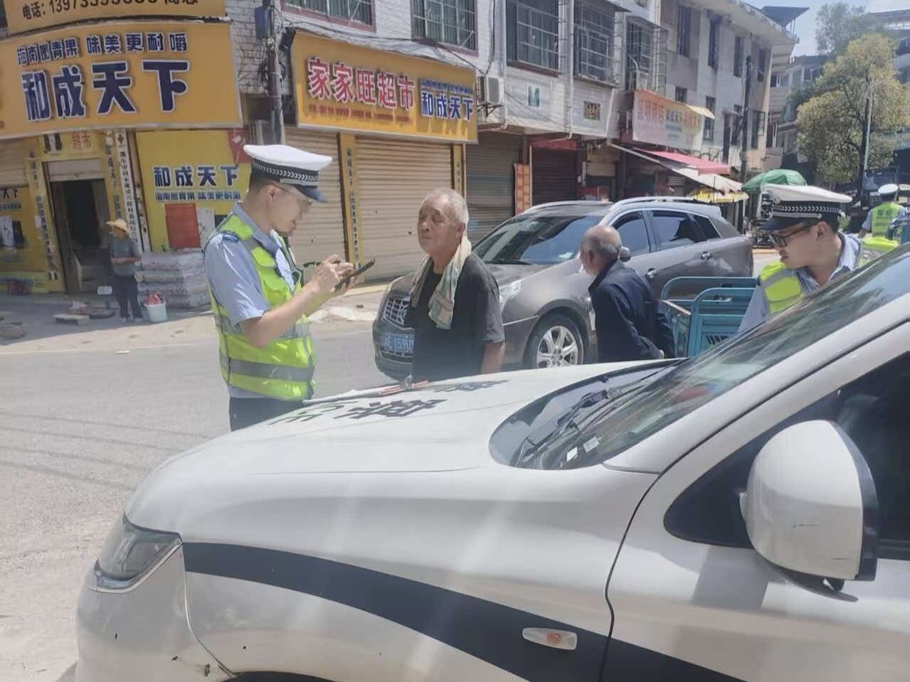 邵东市简家陇镇开展联合交通执法行动