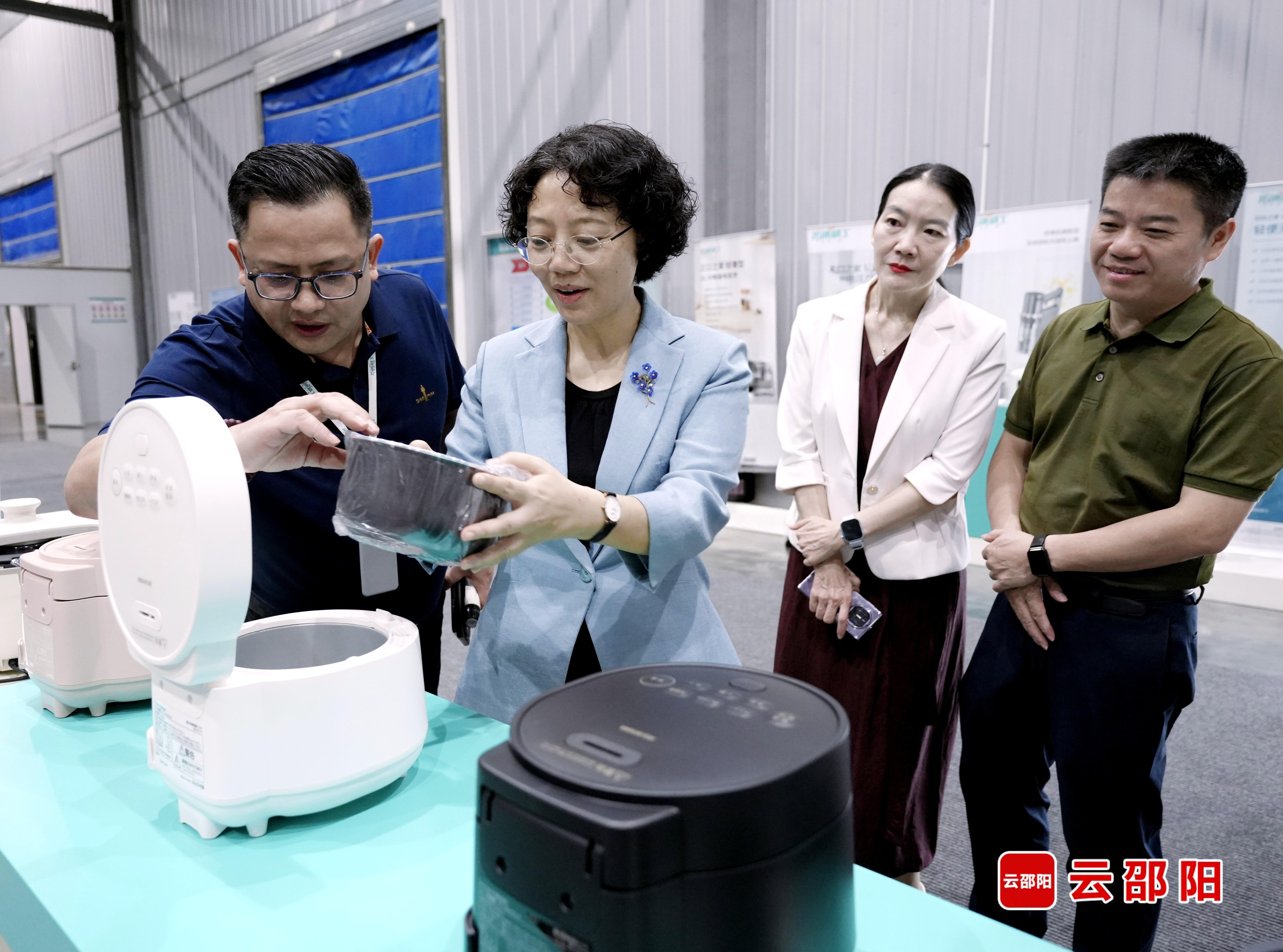 三个大抓开新局 攻坚突围奋力拼丨程蓓专题调度全市重点企业原地倍增工作
