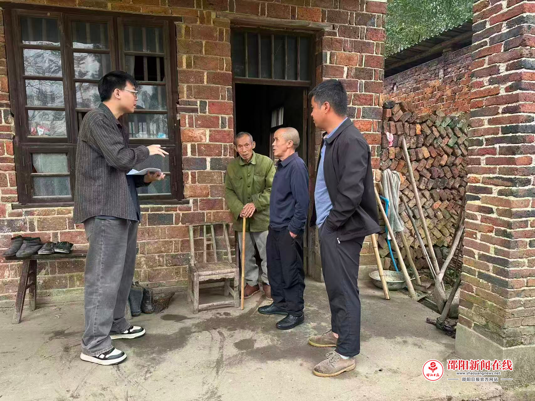 邵东市野鸡坪镇：织密监测网 精准帮扶防返贫