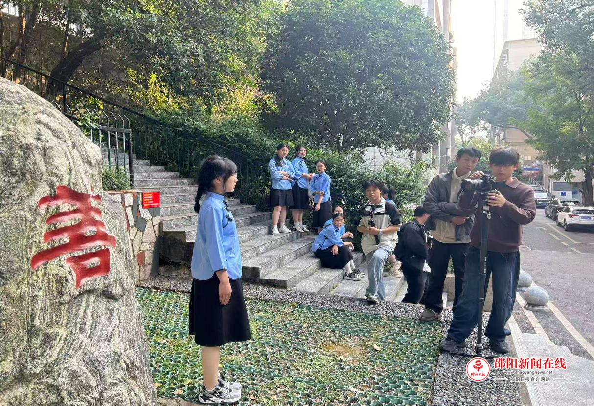 邵阳市第六中学英语短剧《袁国平》荣获校赛一等奖并将出征市级大赛